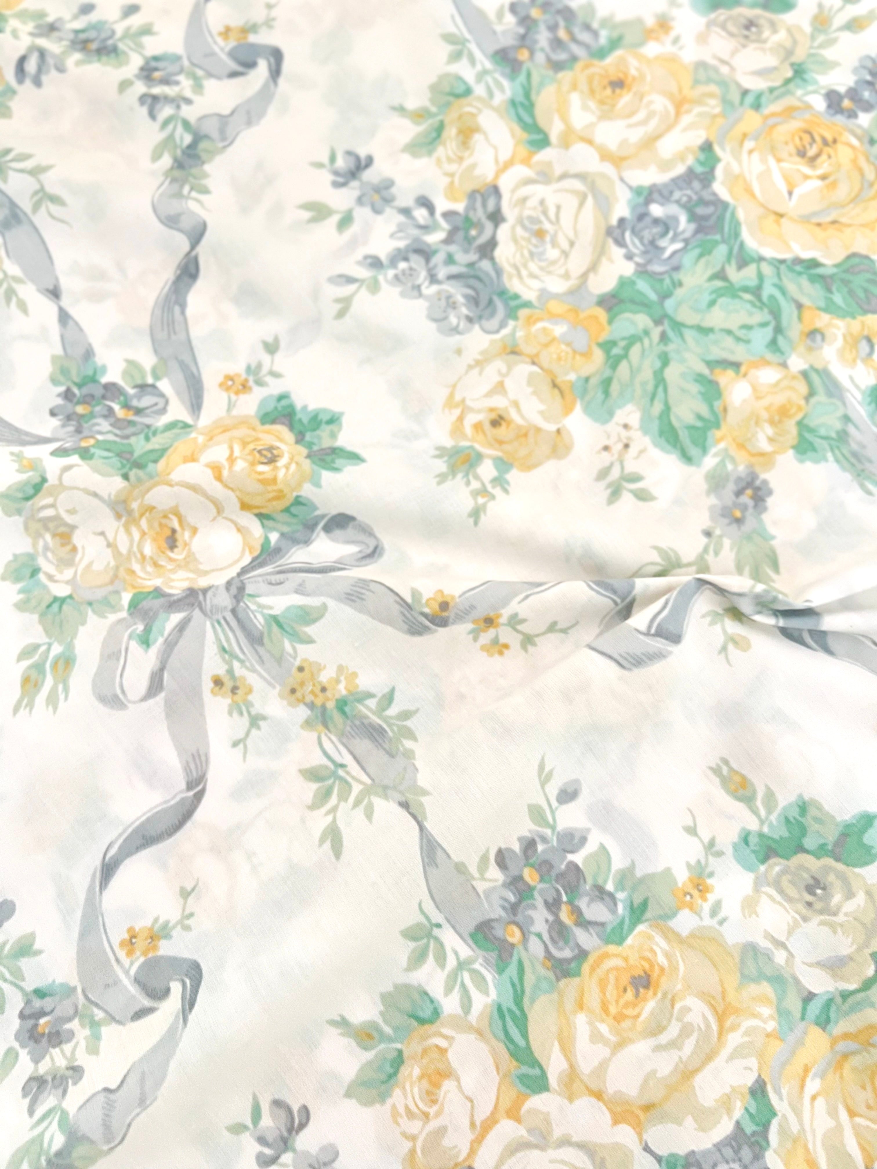 FLORA & BOWS