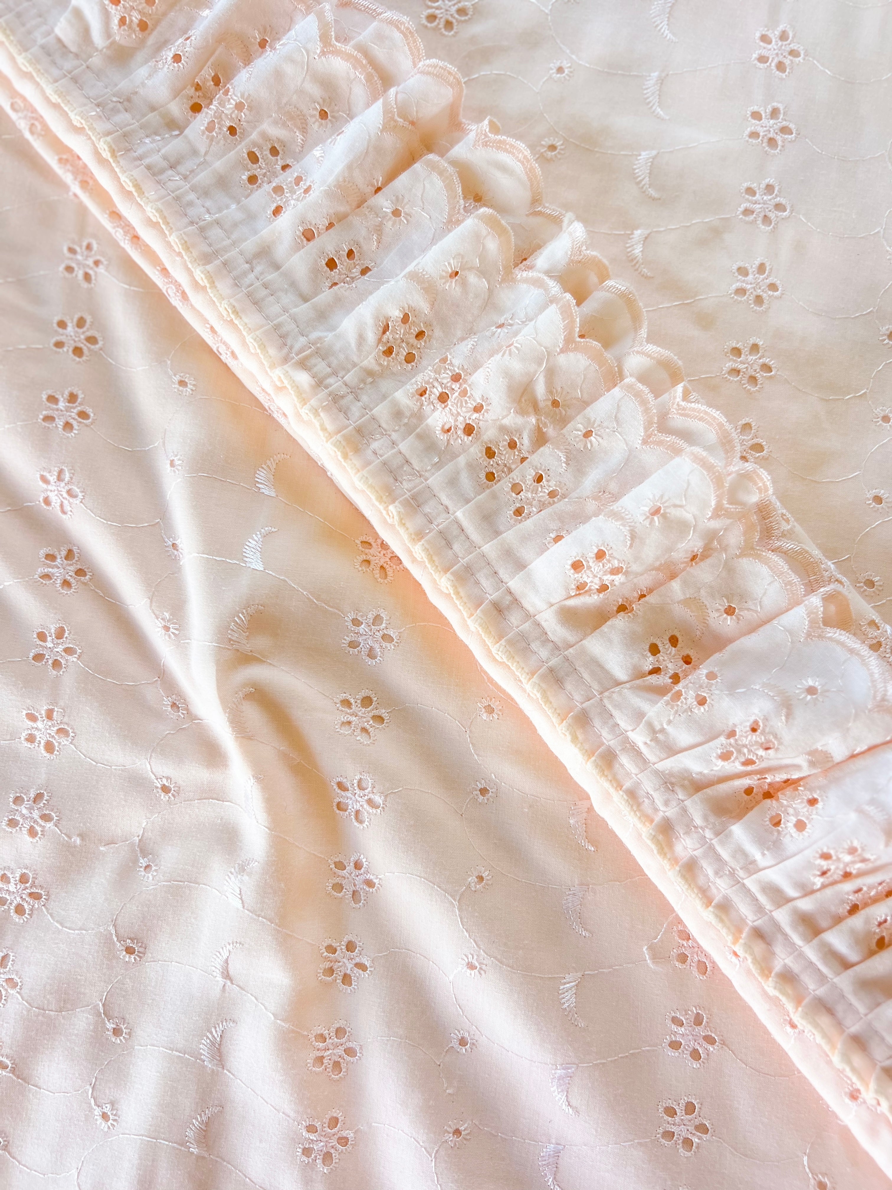 VINTAGE PEACH EMBROIDERY