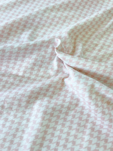 VINTAGE PINK HOUNDSTOOTH