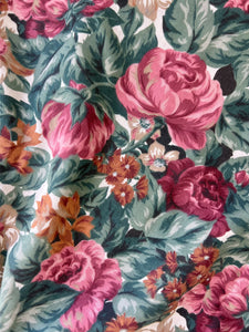 VINTAGE ROSE GARDEN