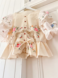 THE SWEET PEA BLOUSE