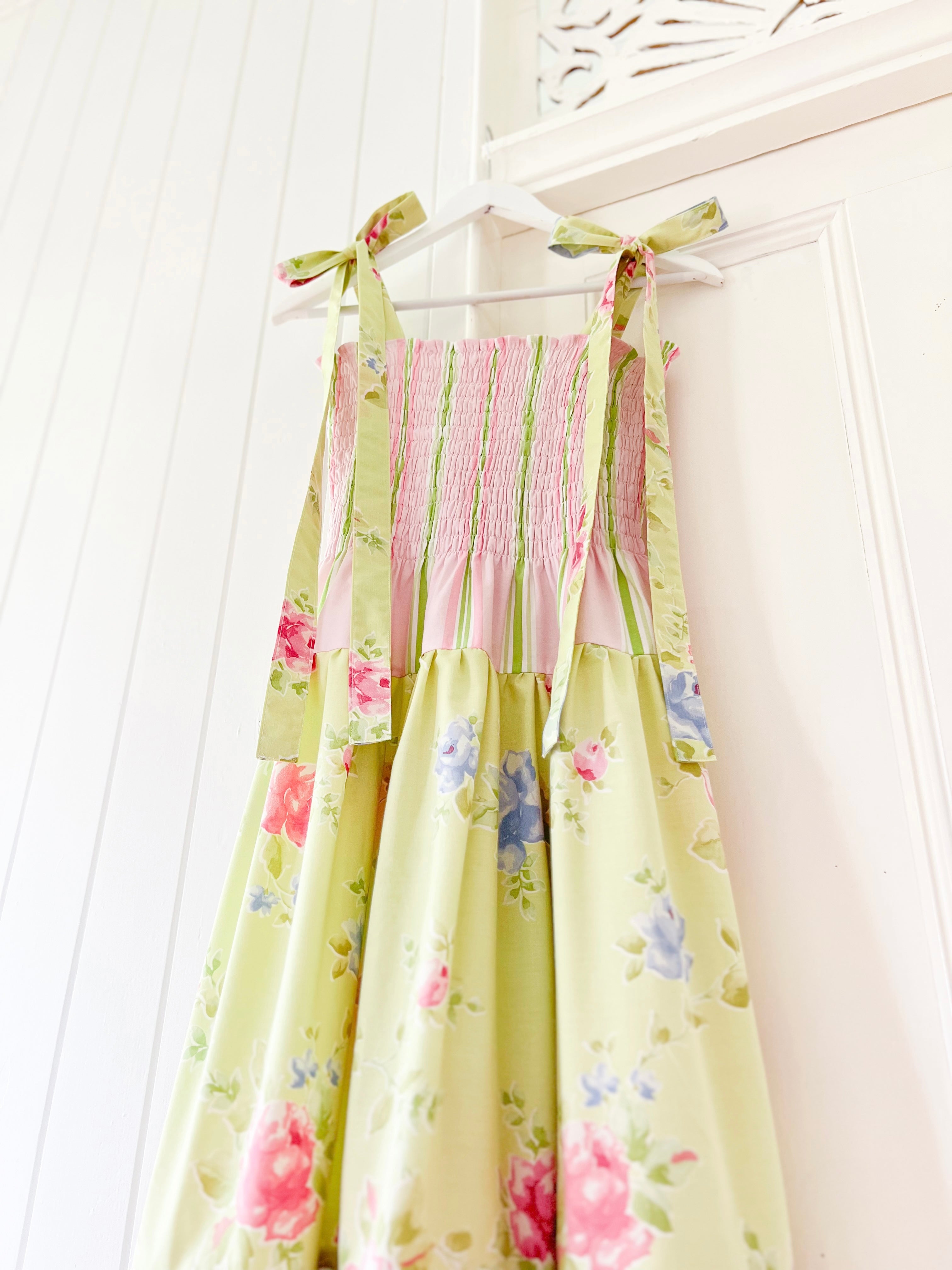 THE SUMMER PICNIC DRESS