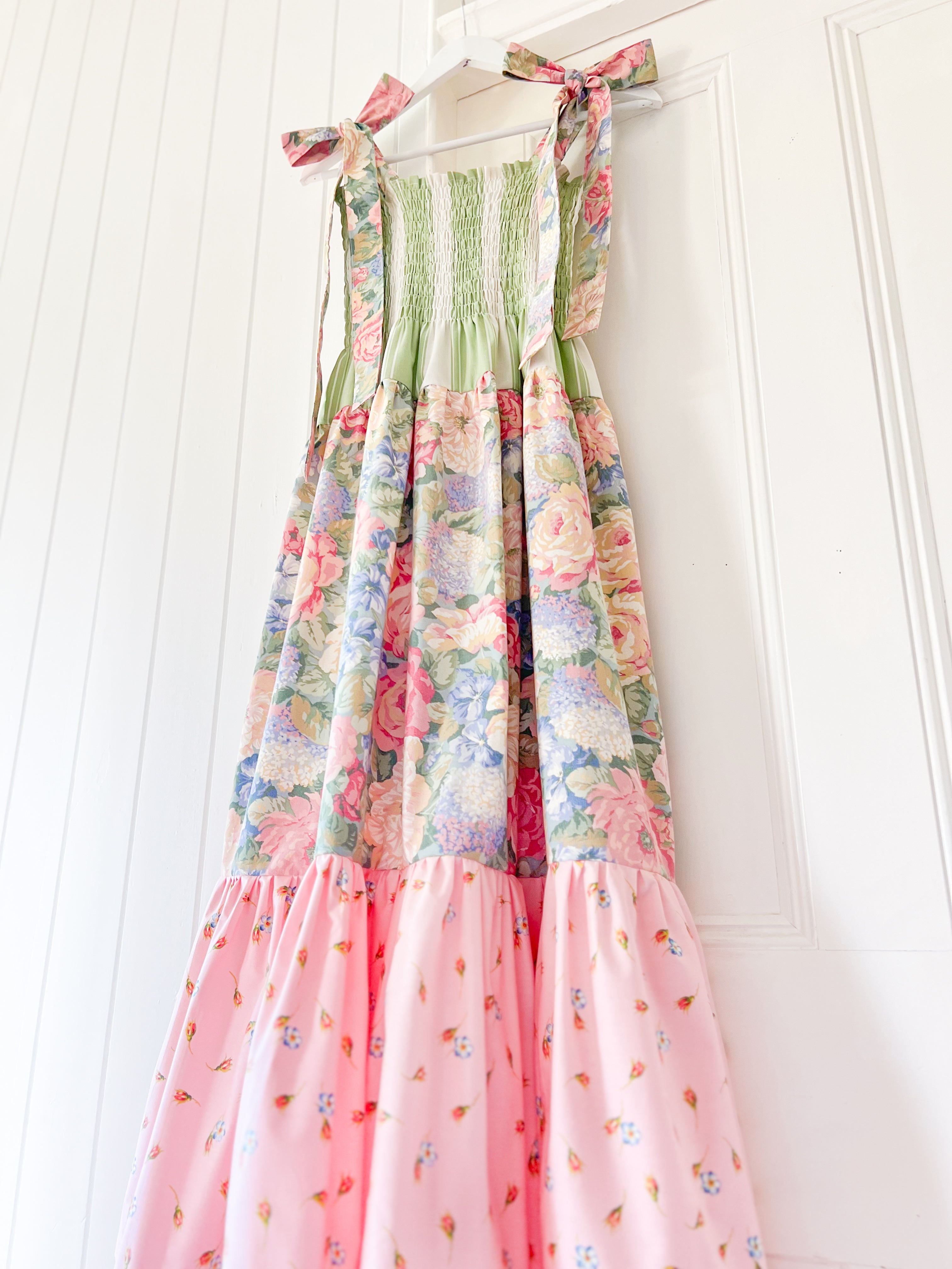 THE SUMMER PICNIC DRESS