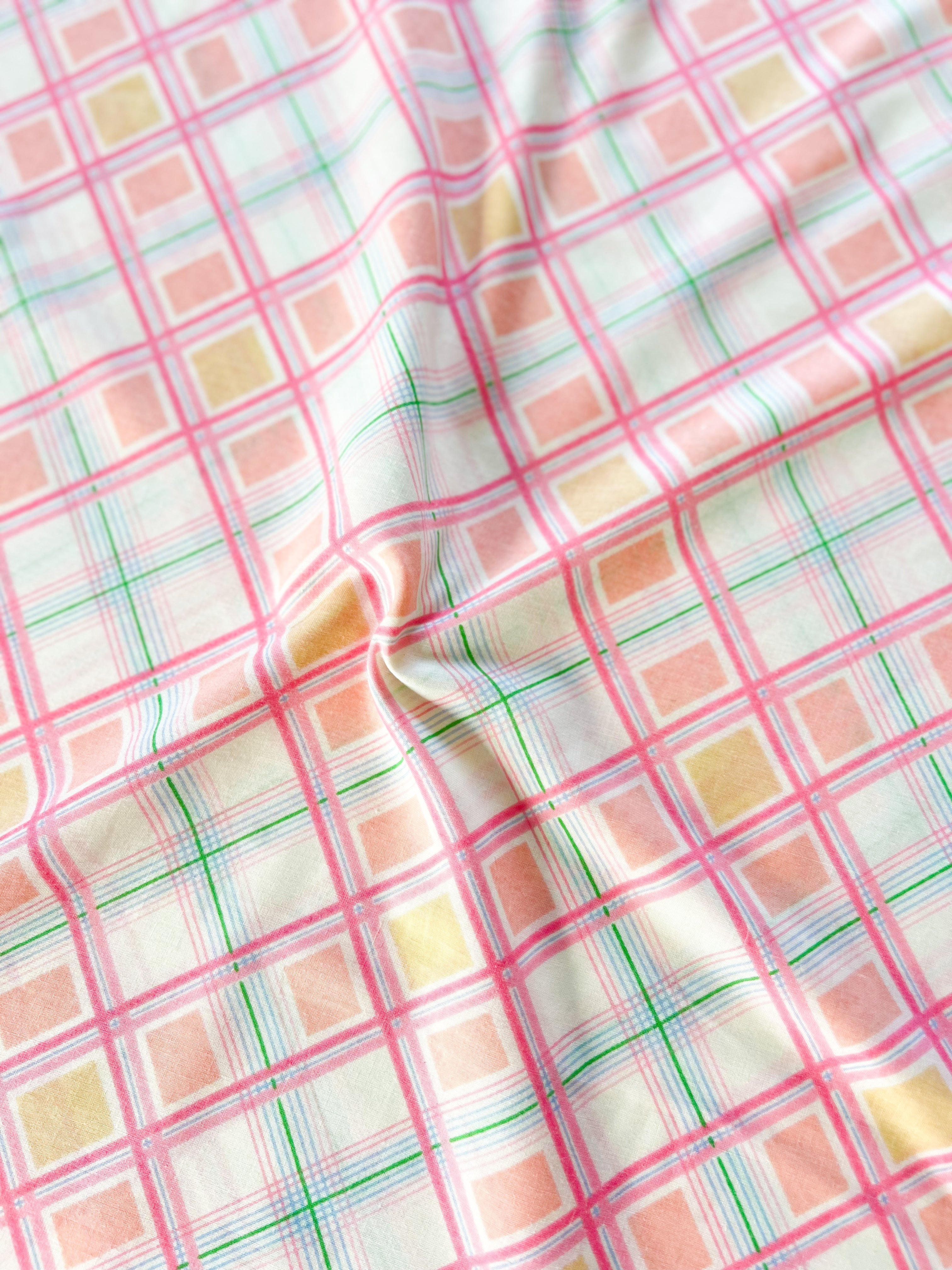 BRIGHT VINTAGE CHECK